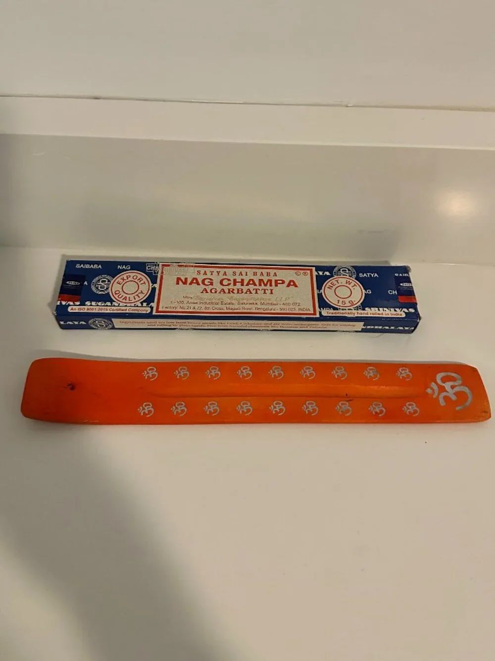 Satya Sai Baba Nag Champa Incense Sticks with Orange Om Incense Holder Set